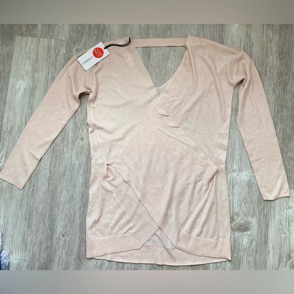 Vimmia | Women's Shavasana Reversible Multi-way Sweater Top Blush Size | Medium - Picture 2 of 3